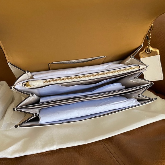 NEW Coach Riley Top Handle 22 with Floral Applique in Chalk/Brass - Picture 8 of 12